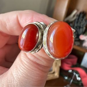 Stunning 925 stud earrings